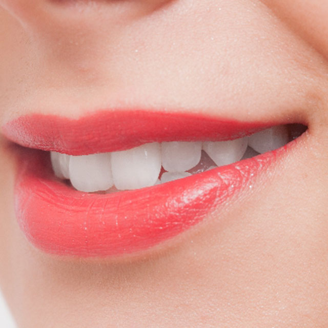 大人女性の「歯のケア問題」を後回しにしないための４つのコツ